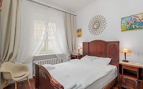 Rynek Nowego Miasta 27 By Nyx Apart